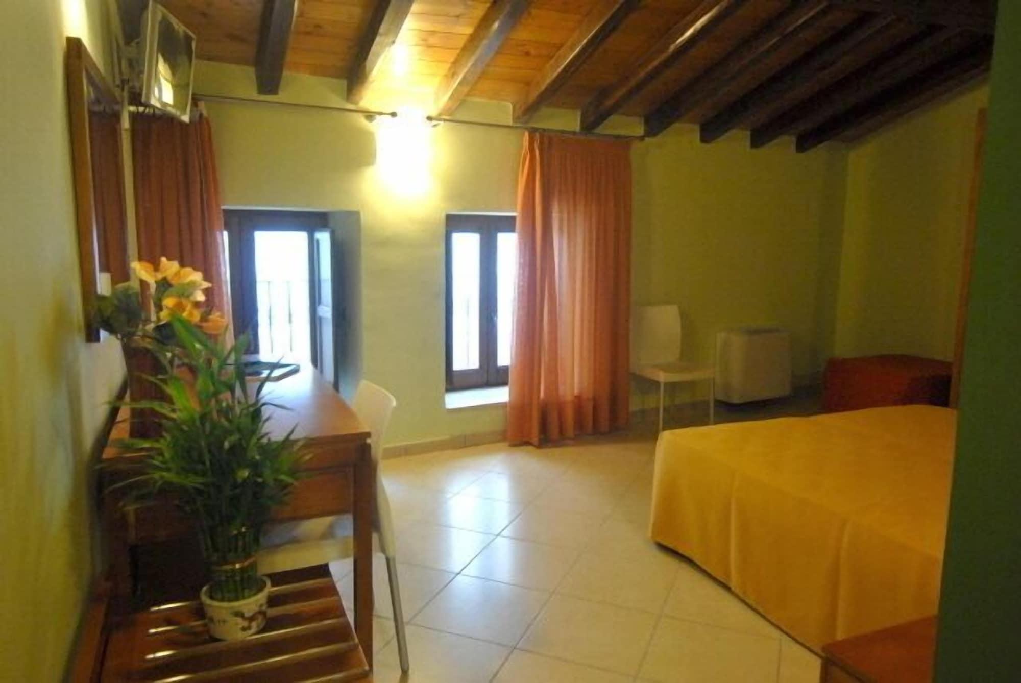 Hotel Federico II Castiglione De Sicilia Zewnętrze zdjęcie