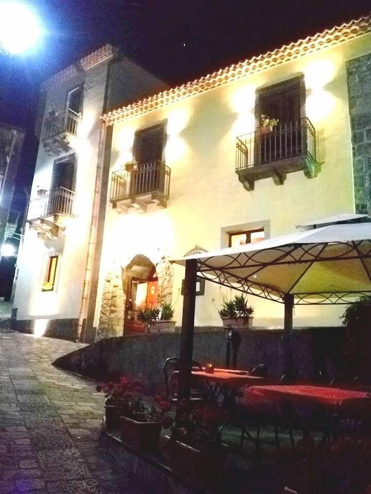Hotel Federico II Castiglione De Sicilia Zewnętrze zdjęcie