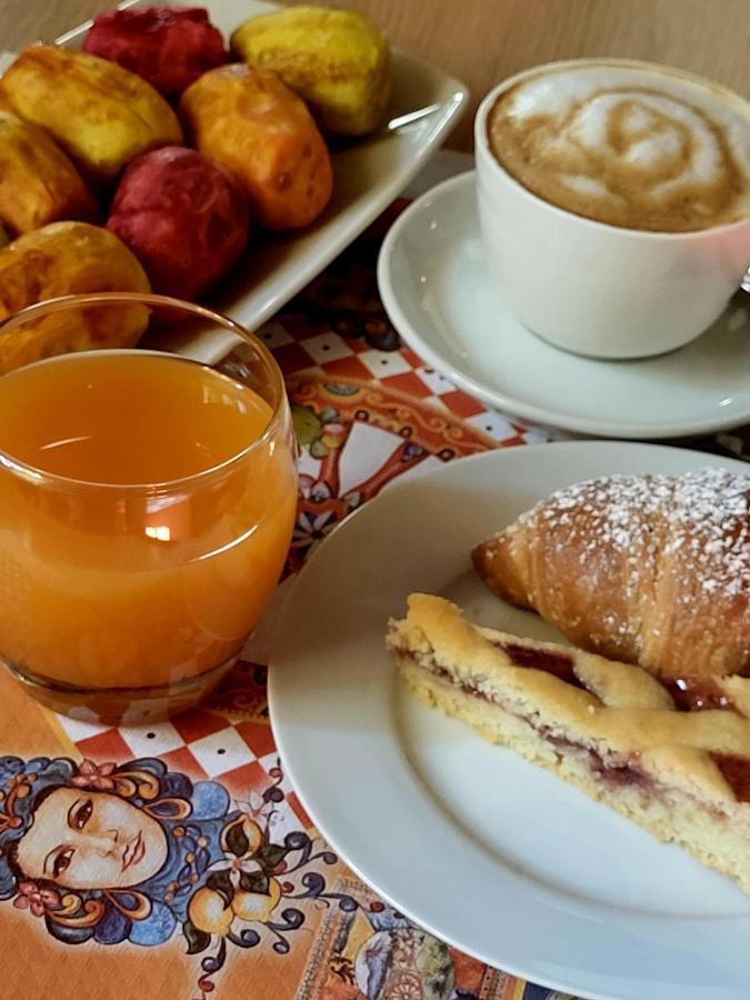 Hotel Federico II Castiglione De Sicilia Zewnętrze zdjęcie